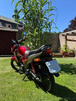 Honda CB 125F - 3