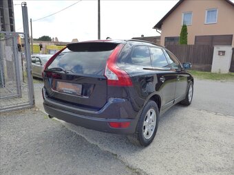 Volvo XC60 2,0 D 5ti válec, 1.MAJITEL - 3
