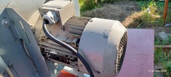 Průmyslový odsávací ventilátor ALTEKO - 3