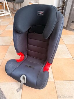 Autosedačka Britax - 3