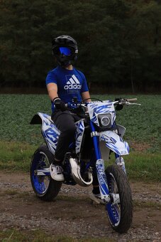 Husqvarna 125 2t Supermoto - 3