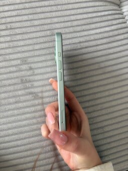 iPhone 15 - 3