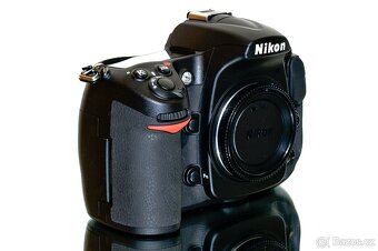 Nikon D300 pouze 1341 expozic NEPOUŽÍVANÝ - 3