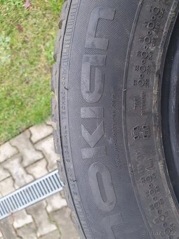 205 65 r16 nové zimní pneu Nokian 4ks, vzorek 8,25mm - 3