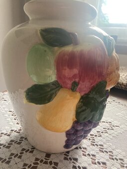 Retro bílá keramická váza s ovocem - 3