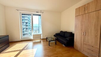 Pronájem bytu 1+kk   Praha 10 - 3