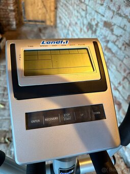 Eliptický trenažer Landfit - 3