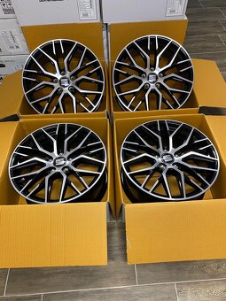5x112 R18 MAM RS4 - 3