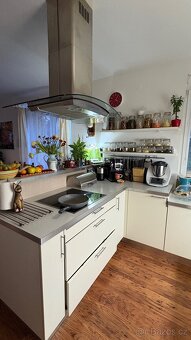 Kuchyně, korpusy, spotřebiče - 3