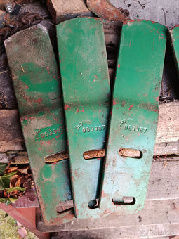 Náhradní díly - rozmetadlo pluh vývěva - 3