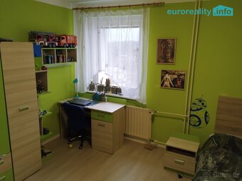 Prodej, byt 4+1, 94 m2, Cheb - 3