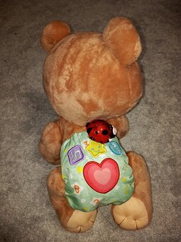 Lezoucí medvídek vtech - 3