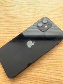 iPhone 12 Černý - 3