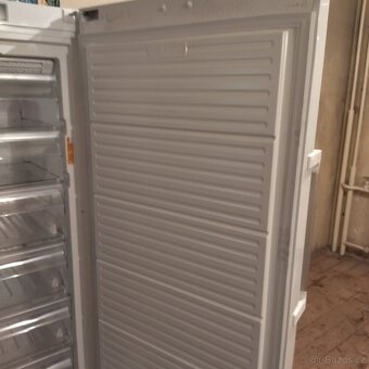 Velký mrazák Whirlpool - téměř nový - 3