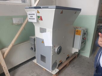 Drtič dřevního odpadu / PRODECO / M-1 - 3