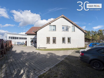 Skladový a prodejní areál okres Benešov - 3