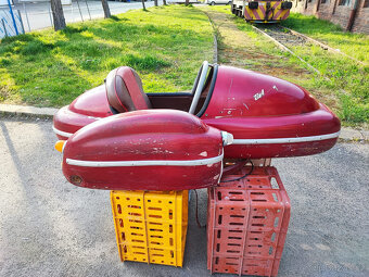 Velorex sidecar červený - 3