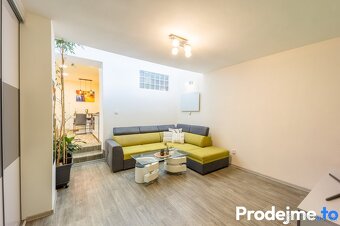 Prodej bytu se 3 jednotkami, 122 m2 - Znojmo, Palackého - 3