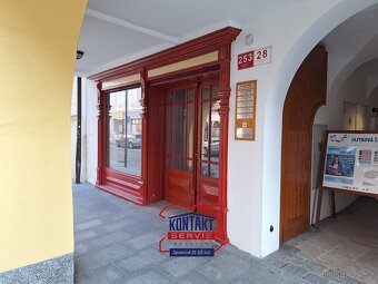 Pronájem obchodních prostor v centru Českých Budějovic - 3