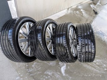 Predám originálne VW elektróny R17 + letne pneu 235/45 - 3
