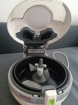 Horkovzdušna friteza tefal actifry - 3