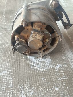 Alternátor s relem 12V 55A - 3