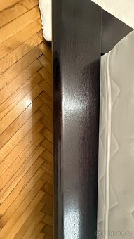 🛏️ Elegantní manželská postel z masivu 180x200 cm – včetně - 3