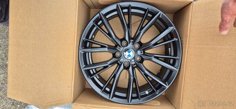 Originální BMW Alu kola M796 (6885305) – 18" á - 3