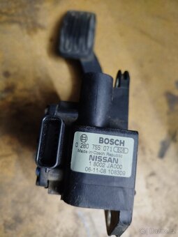 Plynový pedál BOSCH 0280755071 – Nissan (1 8002 JA000)
- 3