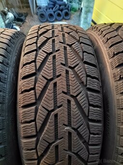 Prodám zánovní zimní pneu 205/55/17 Kormoran Snow 95V - 3