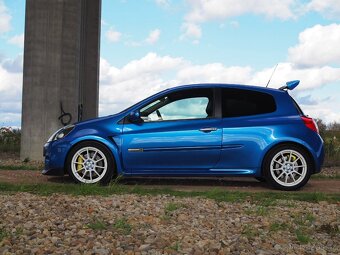 Renault CLIO SPORT RS - 3