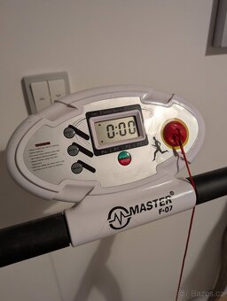 Běžecký pás Master F-07 - 3