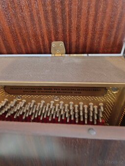 Luxusní pianino PETROF (r.v. 1990) - 3