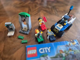 Lego City 60136 Startovací sada pro policii - 3