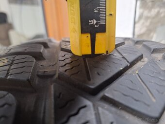 Prodám zimní pneu 235/40/18 Pirelli - 3