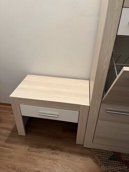 Botník se stoličkou - 3