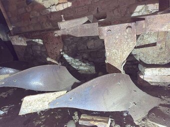 Traktor Zetor 6911 - 3