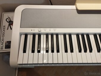 Klavír KORG B2 - 3