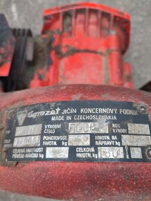 MF 70 motor, náhon kosy - 3
