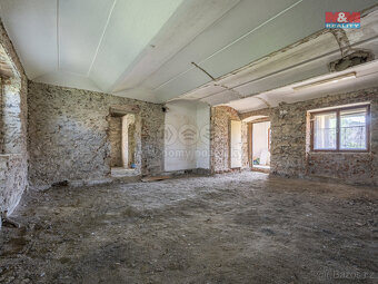 Prodej zemědělské usedlosti, 3980 m², Jesenice - 3
