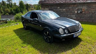Mercedes Benz Clk w208 320i - 3