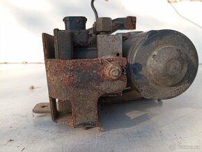 Renault Megane, I - ABS (ABS Pumpa)
- - 3