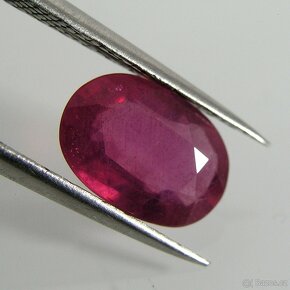 Rubín přírodní - 3,15 ct. - 3