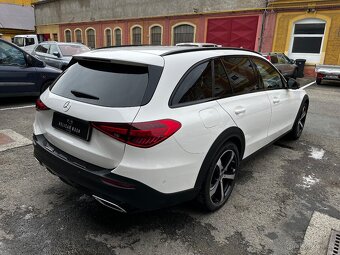 Mercedes Benz C200 All-Terrain 2024 - 3