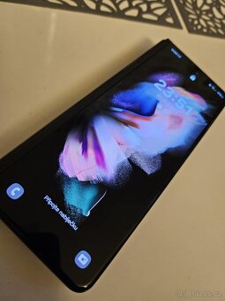 Vyměním Galaxy Z Fold 3 12/256 v krásném stavu plně funkční - 3