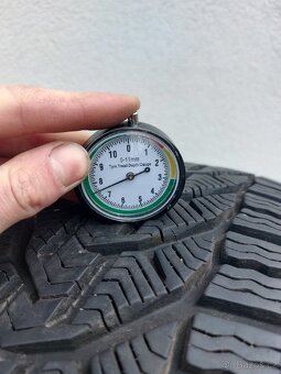 Zimní pneu 215/55 r17 - 3