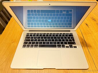 Apple MacBook Air 13" 2017 / 8GB/128GB Core i5 - 3