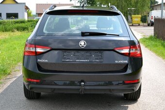 Škoda Superb 1.4 TSI Active kombi 25 000 km - 3