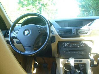 BMW X1 sDrive 2.0d, 130kW, 3/2011, naj.223tis.km - 3