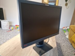 Lenovo 22" L2250 2572-HB6 - 3